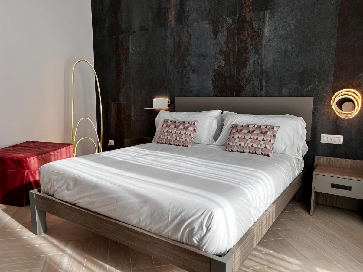 Patriziella 4 Rooms Sorrento Bagian luar foto